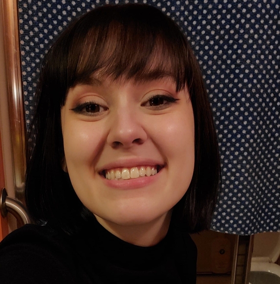 Meet your Posher, Ada - Picture 1 of 1